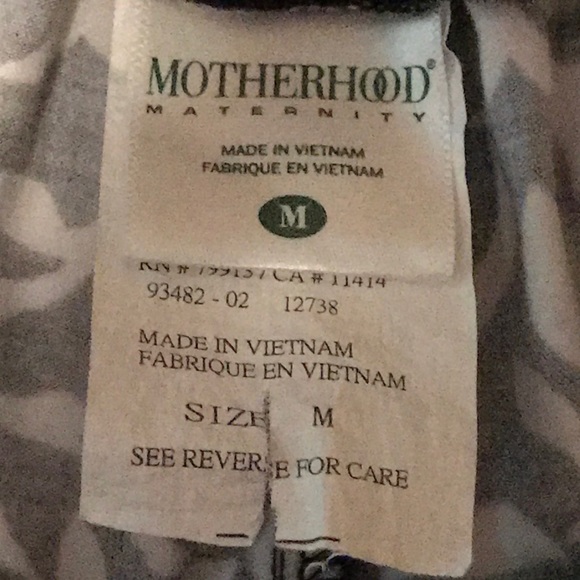 One of a kind Maternity Capri pants - Picture 8 of 9